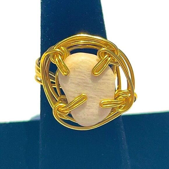 🔥 MILKY QUARTZ WIREWRAPPED GENUINE GEMSTONE CHUNKY RING 🔥 - Picture 1 of 6